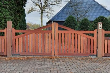 Geautomatiseerde rode draaipoort Automatisering draaipoort rood