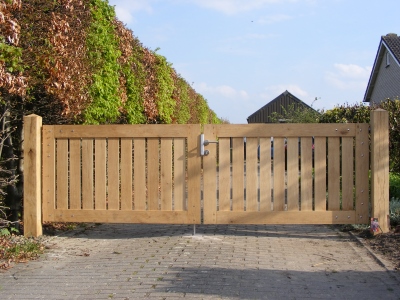 Lastig Vervallen meubilair Houten poorten - Poorten van Hout